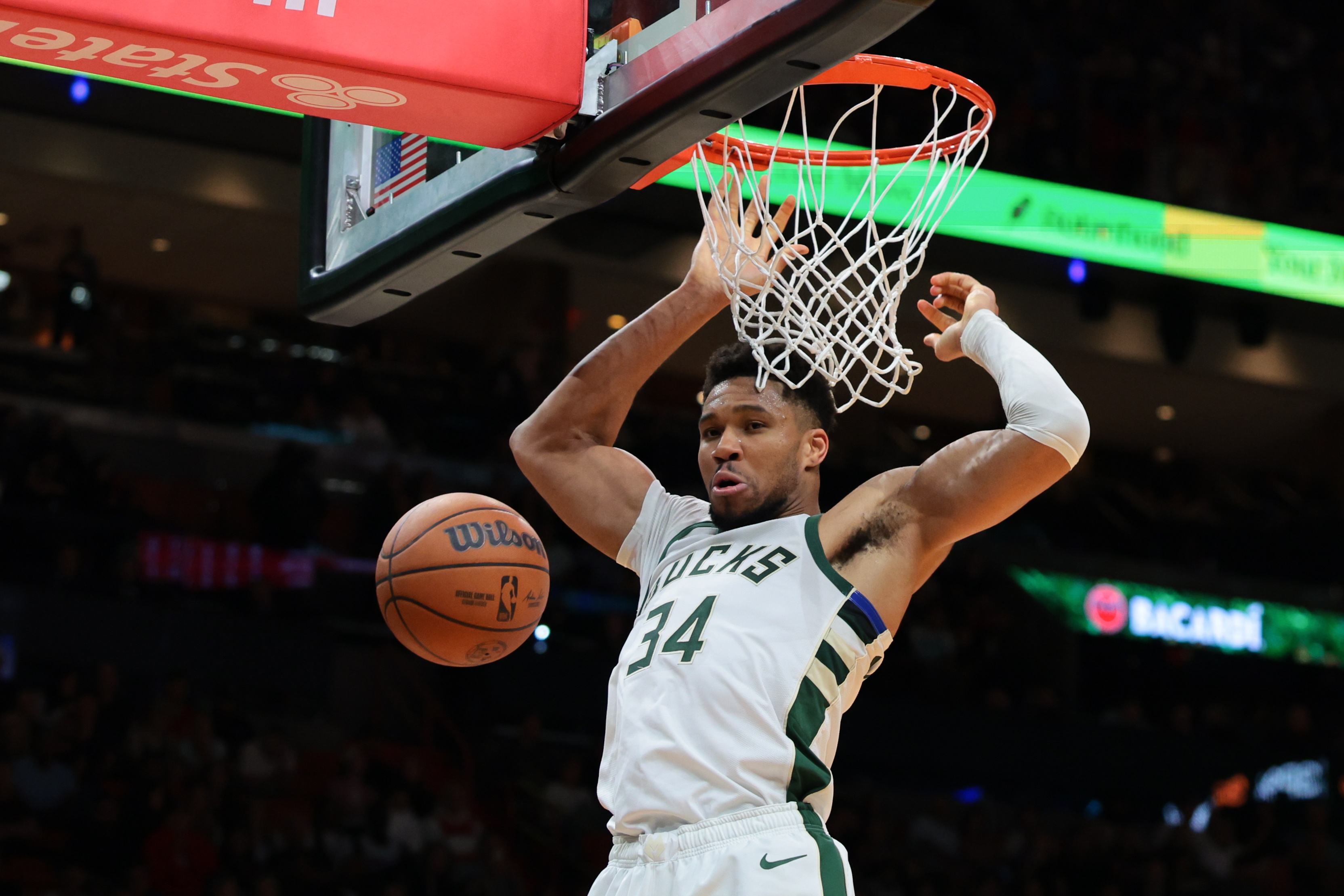 kaiyun平台-Shams：雄鹿高层已接受休赛期交易字母哥的必然 对交易持开放态度